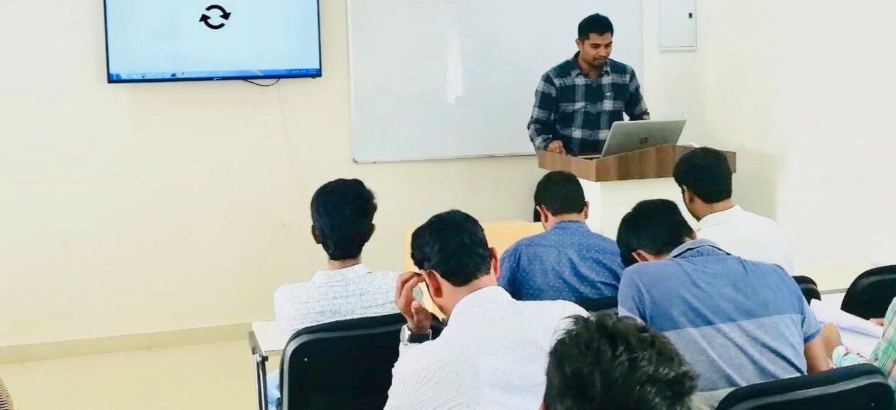Avinash Reddy conducting a classroom session